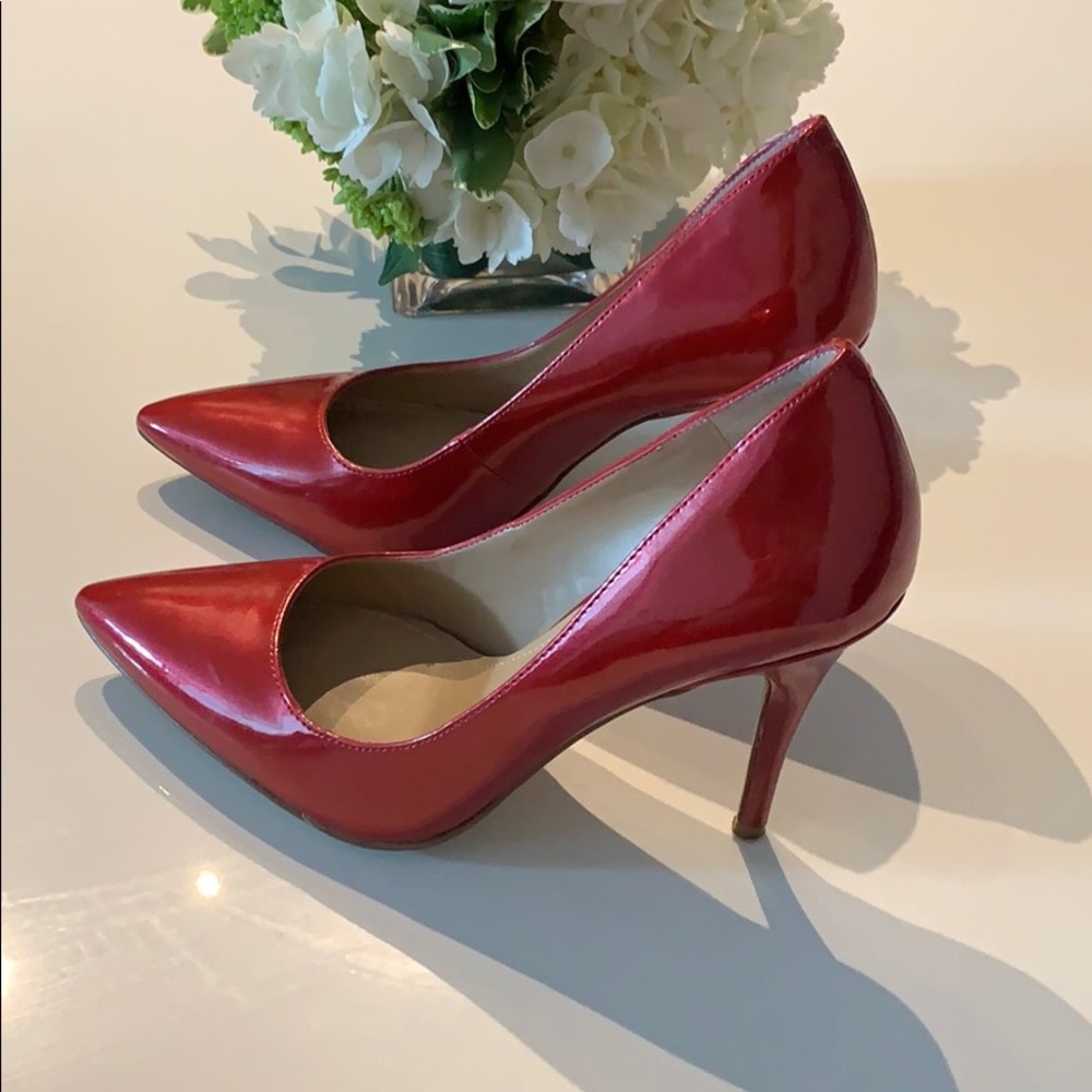 Sexy stiletto pumps by BCBG